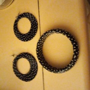Bracelet  & matching errings